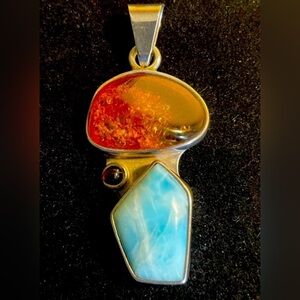 🎉 Vintage Handmade Amber, Larimar, Amethyst SS Pendant